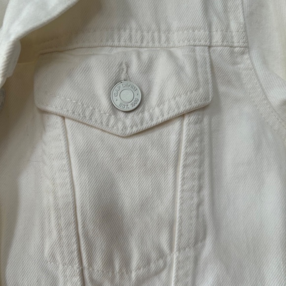WHITE DENIM JACKET - Picture 3 of 4